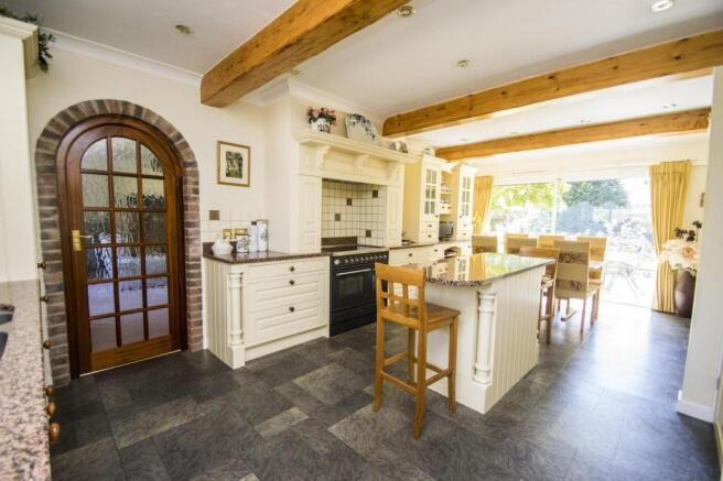 Kitchen diner