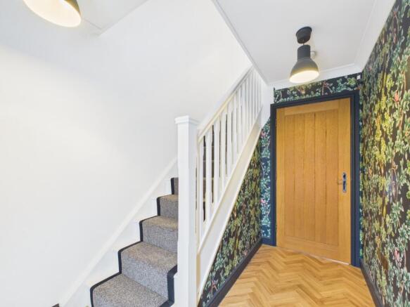 3 bed Town House for sale Image 8