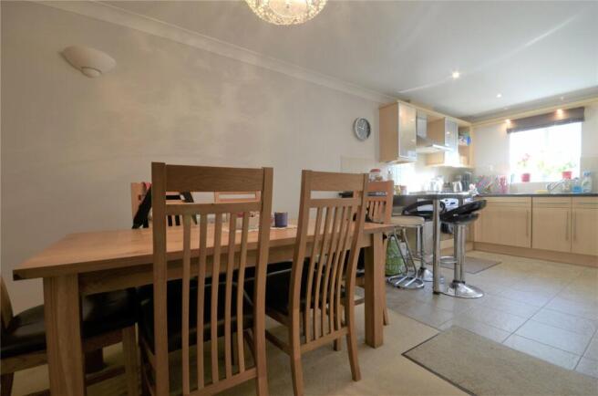 Kitchen/Dining Area