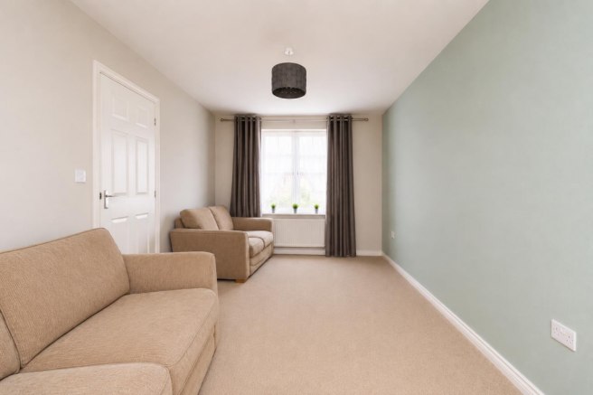 3 bed Semi-Detached for sale Image 4