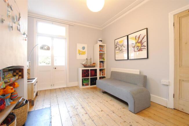 Photo 11