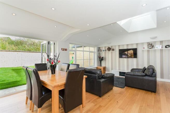 Kitchen/Dining/Famil