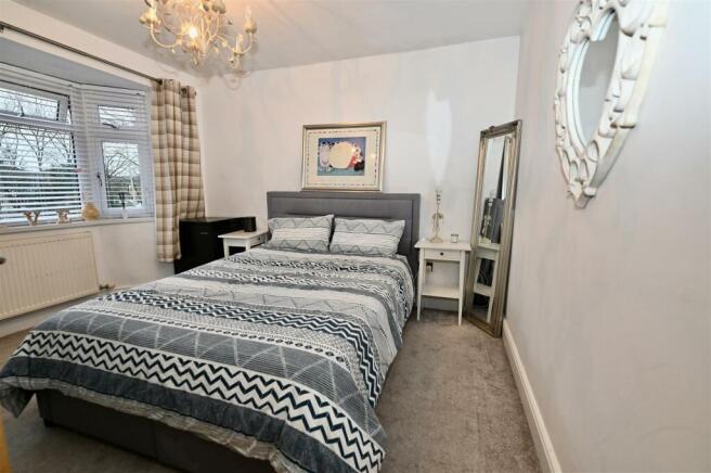 3 bed Semi-Detached for sale Image 8