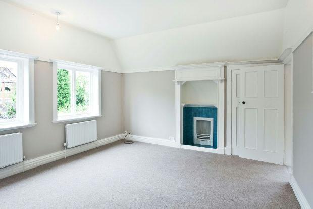 BEDROOM 1 FRONT