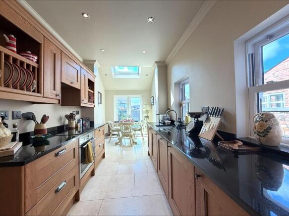 processed-3322CC8...