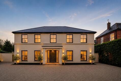 Farleigh Road, Warlingham, Surrey, CR6 9EL