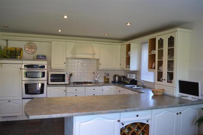 Kitchen /