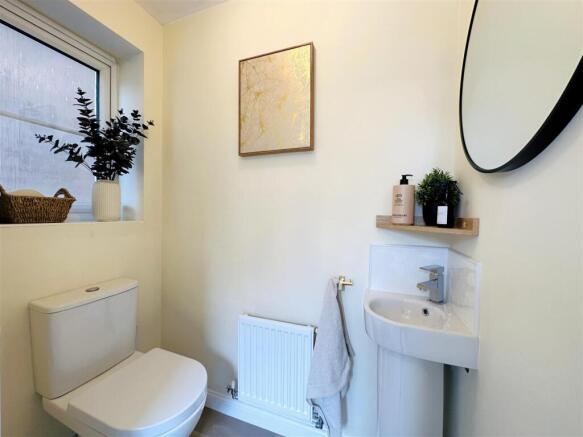 3 bed Detached for sale Image 10