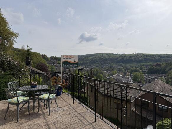 Balcony & views