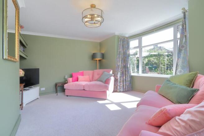4 bed Detached for sale Image 10