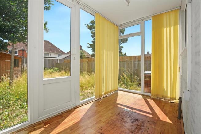 House in Nottingham, Broxtowe - More