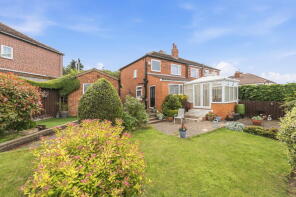 5, Field End Mount, Halton, Leeds LS15 0QB