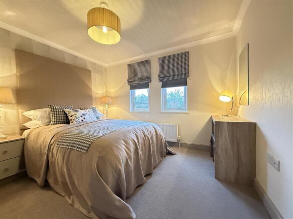 2 bed Park Home for sale Image 8
