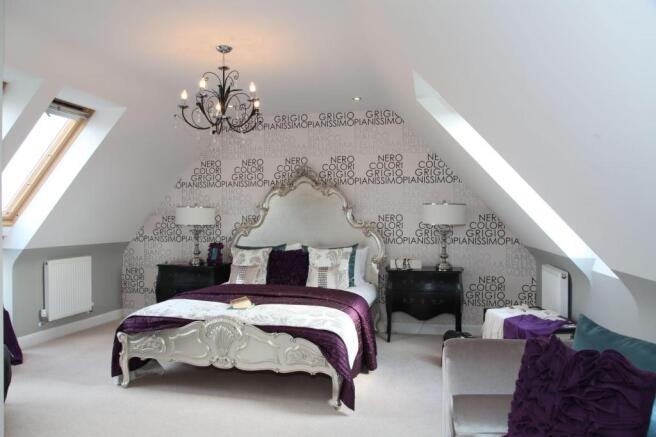 Moorecroft bedroom