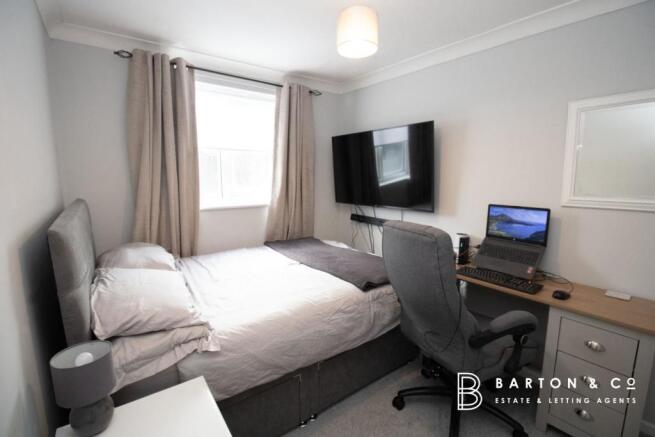 second bedroom.jpg