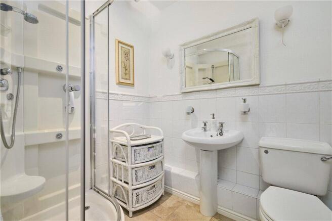2 bed Apartment for sale Image 10
