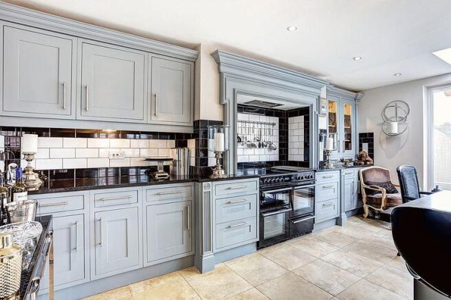 KITCHEN AREA