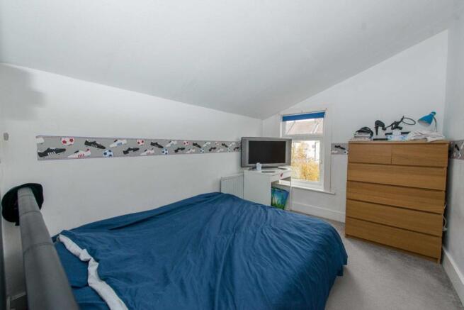 Jeyes Road, Gillingham, Kent, ME7 5XD-10