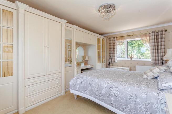 8387098-interior30.jpg