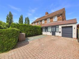 13, Brookside Villas, Coronation Grove, Gloucester GL2 0SS