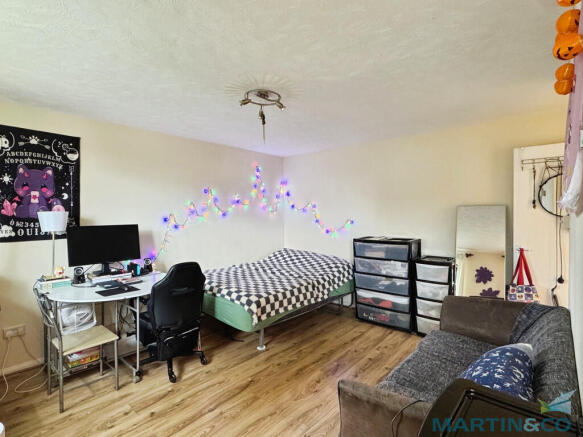 60cb5f5d--425D-A3...