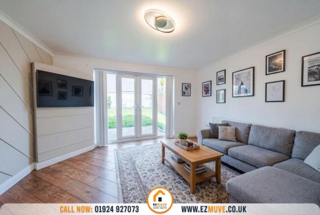3 bed Semi-Detached for sale Image 6