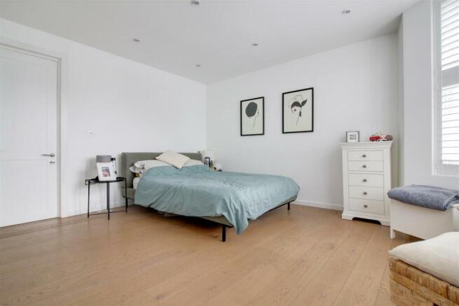 BED1.jpg