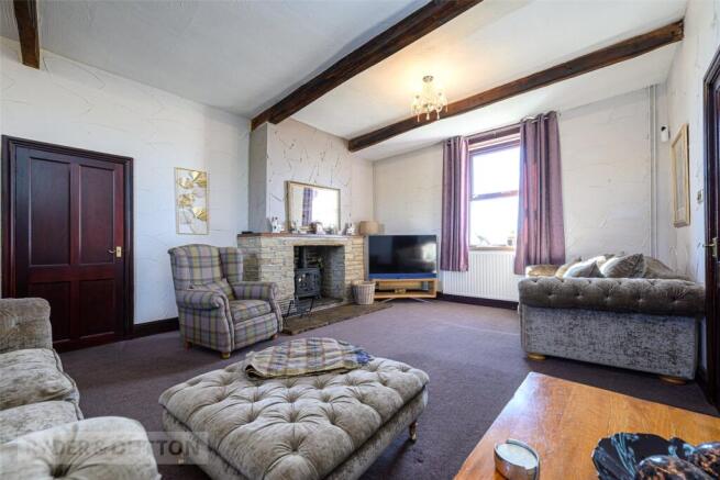 4 bed Detached for sale Image 11