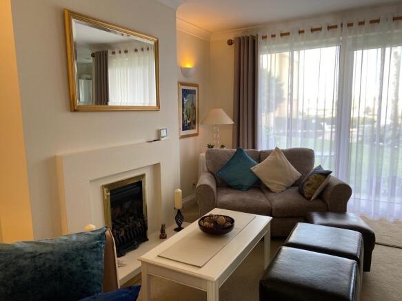 lounge 2