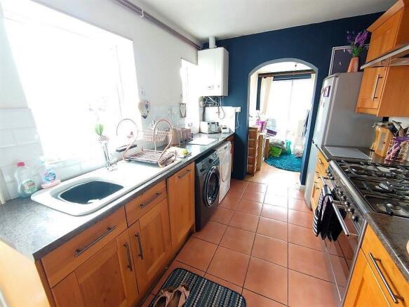 Kitchen A.jpg