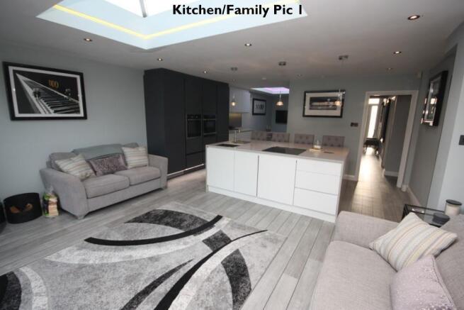 Kitchen/Family Room 