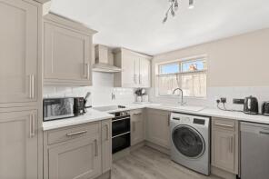 Flat 3, 54, St Luke's Avenue, London SW4 7LQ
