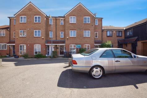 Colgate Place, Enfield, EN3