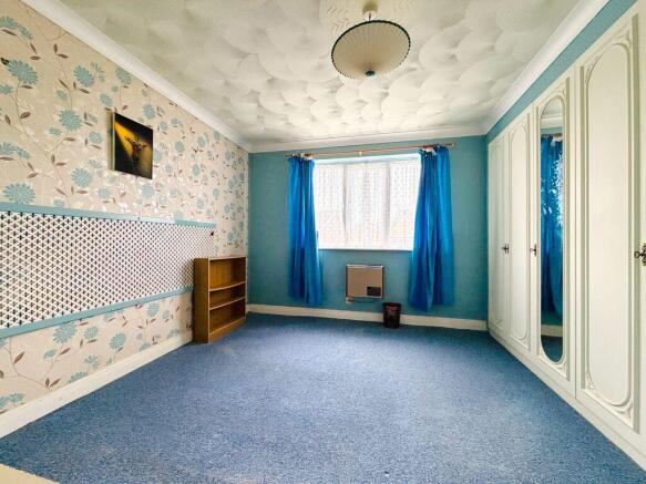 2 bed Semi-Detached for sale Image 10