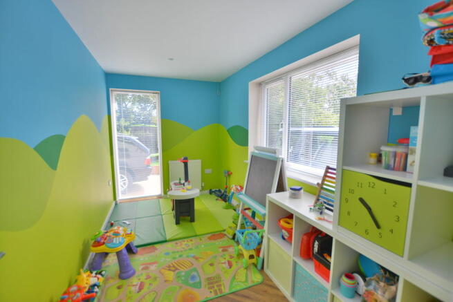 Photo 5