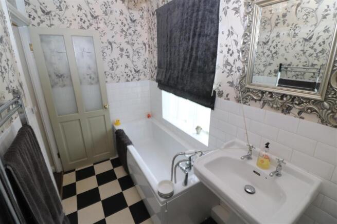 Bathroom / WC