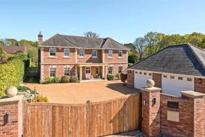 7, Bramble Lane, Sarisbury Green, Southampton SO31 7BE