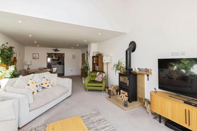 4 bed Barn Conversion for sale Image 5