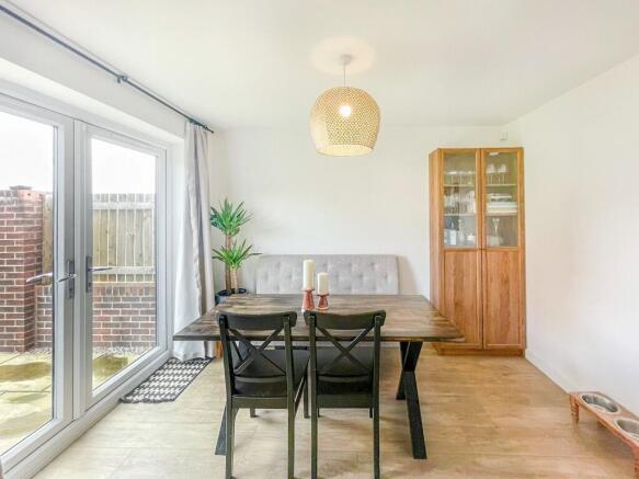 4 bed Detached for sale Image 4