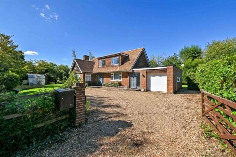 Fifield Road, Fifield, Maidenhead, Berkshire, SL6