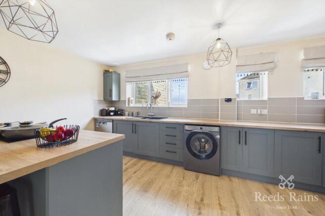 4 bed Terraced for sale Image 6