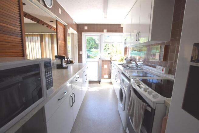 Kitchen: