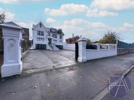18, Oxford Road, Southport PR8 2JR