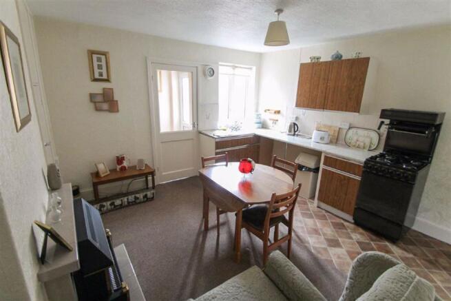 Kitchen / Dining Room