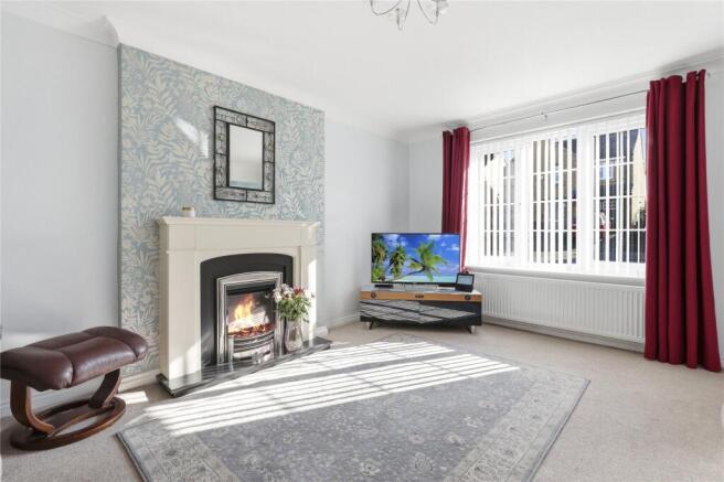 4 bed Detached for sale Image 7