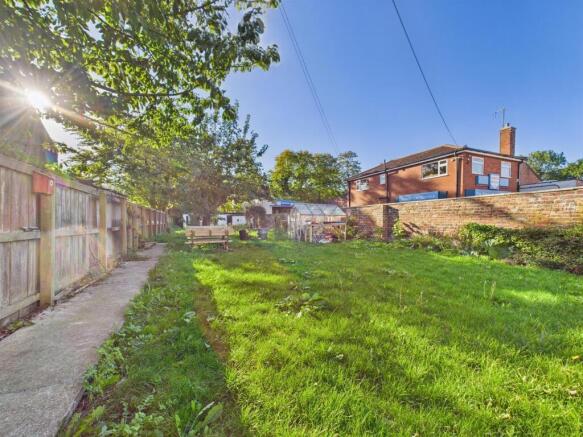 4 bed Terraced for sale Image 10