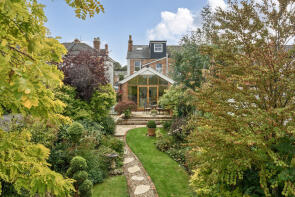 27, Lyefield Road West, Charlton Kings, Cheltenham GL53 8EZ