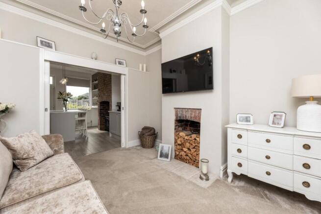 3 bed Semi-Detached for sale Image 8