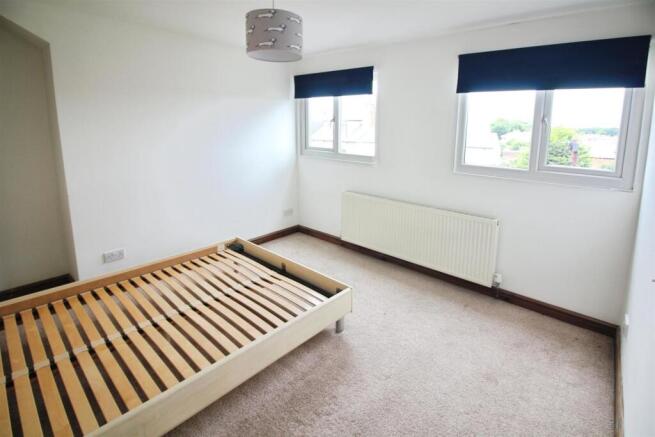4 bed Terraced for sale Image 7
