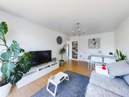 27, Chaplaincy Gardens, Hornchurch RM11 3SH